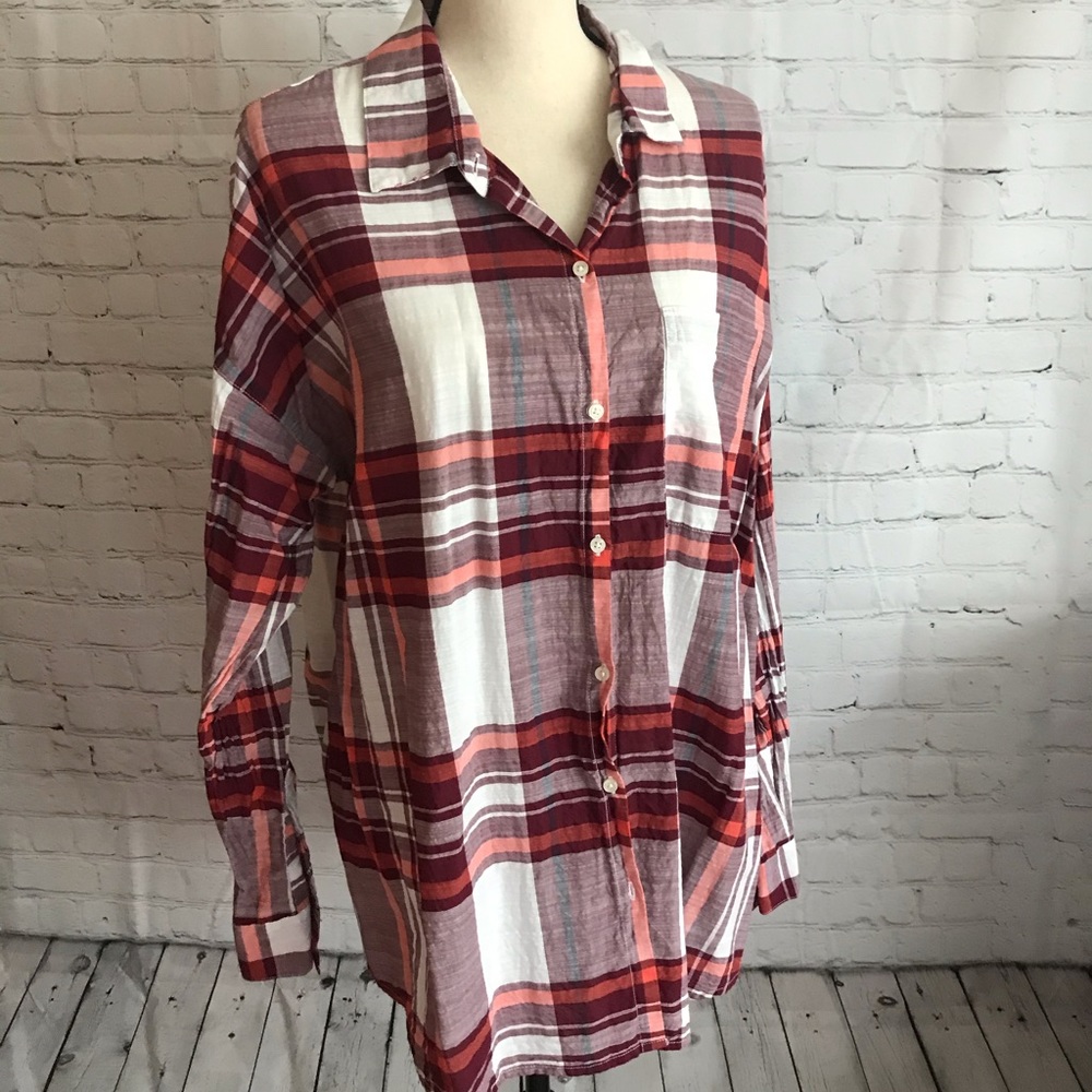 Old Navy plaid button up shirt